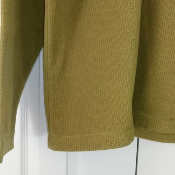 Bundle of 2 Fleece pullovers-- Men's - Picture 4 of 4